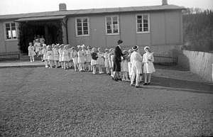 1953_letzte erstkommunion in der notkirche_n_07